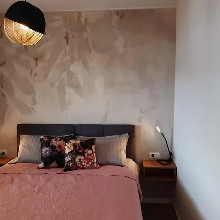 Nasic With Beautiful Sea View Apartment *