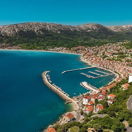 Nasic With Beautiful Sea View شقة